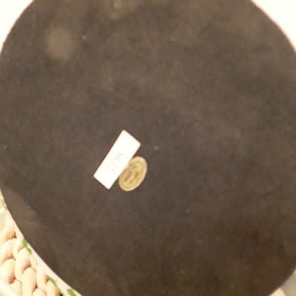 Springtime Themed Electric Lamp - Picture 11 of 11